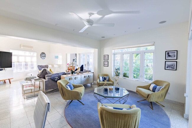 Photo - 2026 Seidenberg Ave Unit ID1297830P