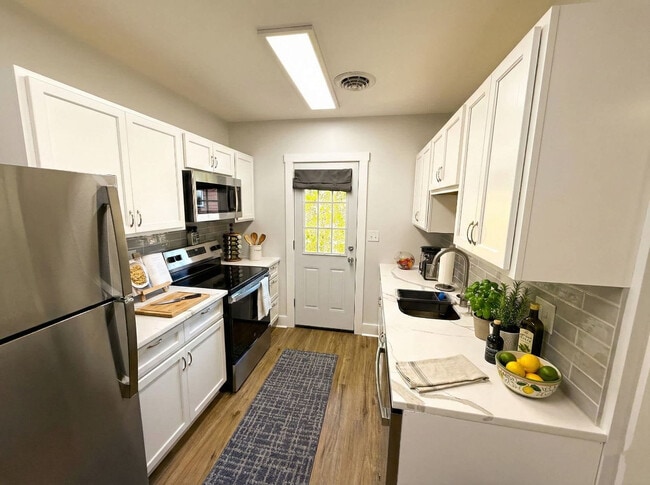 Photo - 203 S Dupont St Unit SI ID1604342P