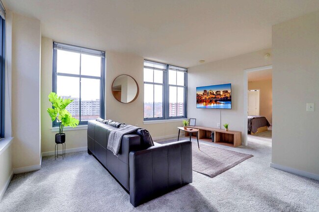 Photo - 550 14th St S Unit FL11-ID1022425P