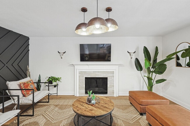 Photo - 6872 Greenleaf Dr Unit ID1319943P