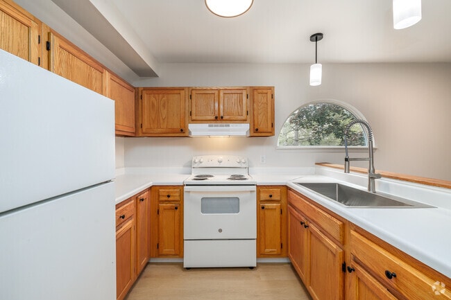 Interior Photo - Meadowbrook Estates