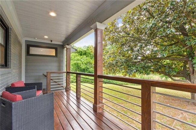 Photo - 1219 Hill St SE