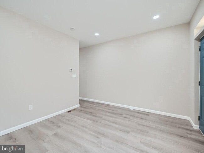 Photo - 1324 W Pratt St