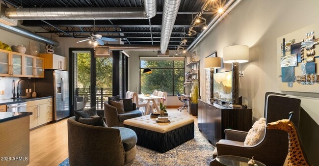 Photo - 4020 N Scottsdale Rd