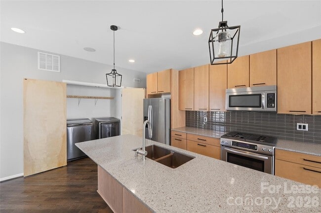 Photo - 919 Westbrook Dr Unit A