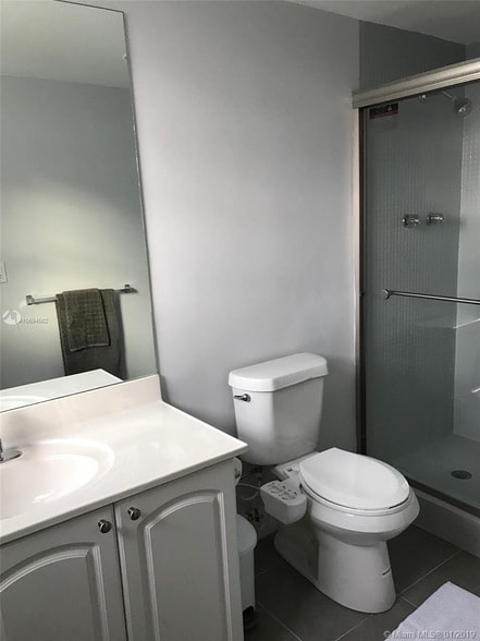 Building Photo - 3801 S Ocean Dr Unit 10V
