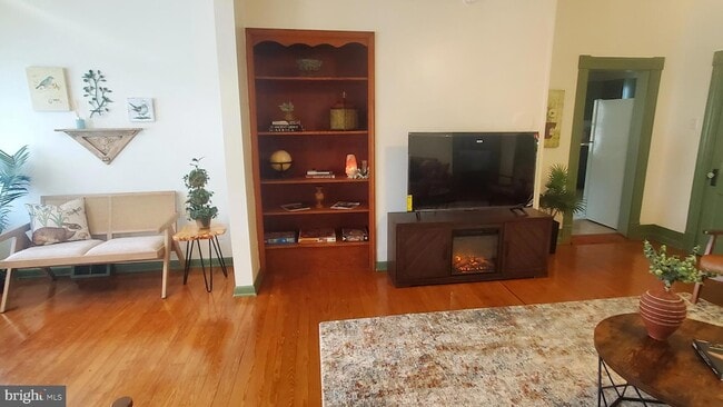 Building Photo - 112 Printz St