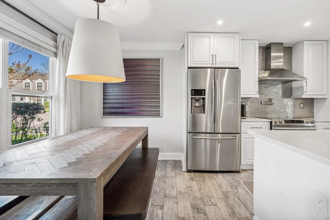 Photo - 50 Hubbard Ln Unit ID1023418P