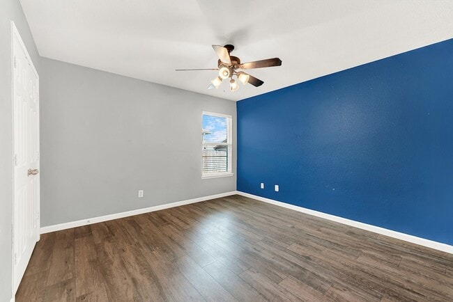 Photo - 4613 Mountain Oak St