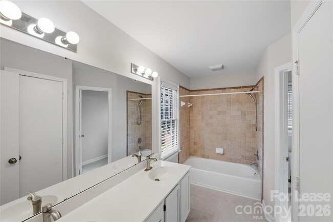 Photo - 805 Farm Tree Ln Unit 23