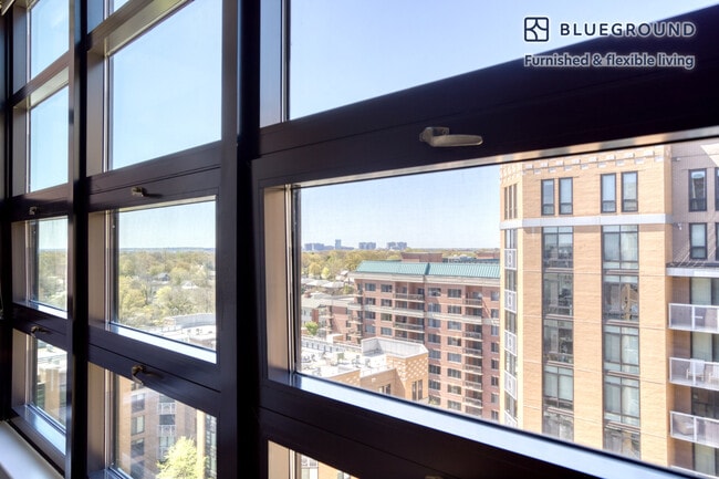 Photo - 3444 Fairfax Dr Unit FL12-ID497