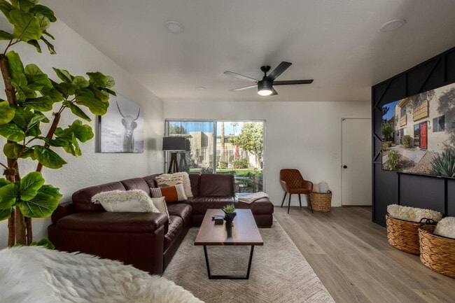 Building Photo - 4620 N 68th St Unit SI ID1558662P