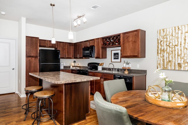 Photo - The Landings at Creekside