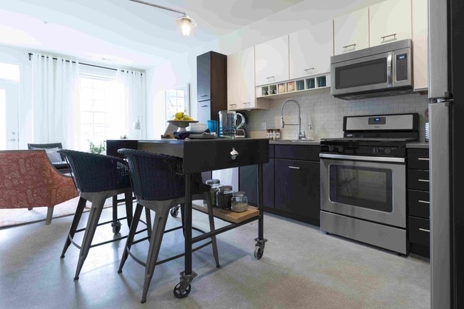 Building Photo - Corsair