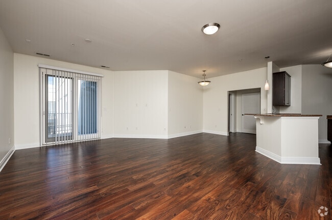 Chicago - 2BR, 2BA - 1,293SF - Living Room - Maxwell Apartments