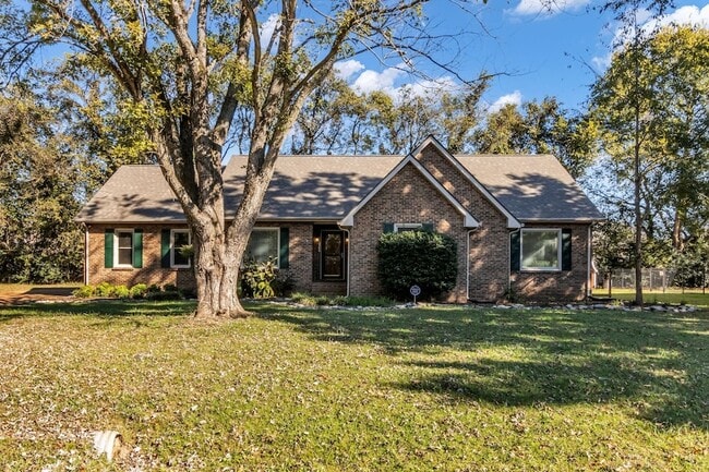 Building Photo - 2560 Choctaw Trce