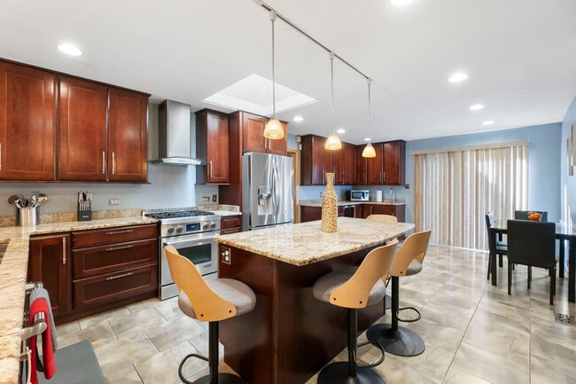 Photo - 4920 Lake Ct Unit ID1285035P