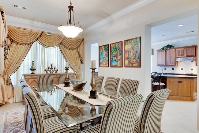 Photo - 2011 Flower Garden Ln
