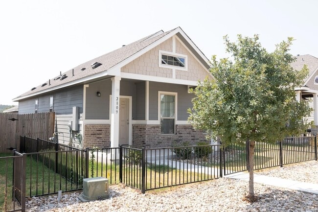 Building Photo - 2809 Seneca Path Unit 30