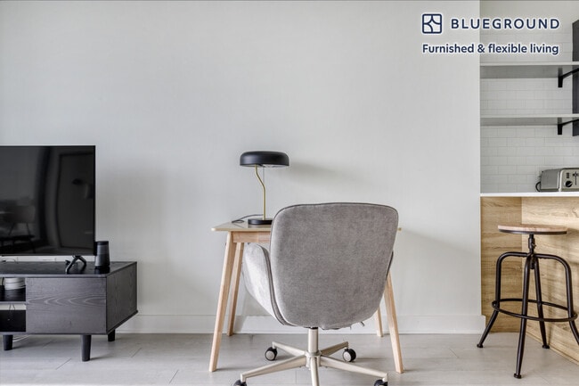 Photo - 1035 W Van Buren St Unit FL10-ID522