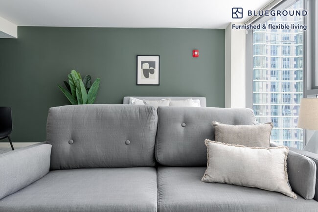 Photo - 210 N Wells St Unit FL16-ID248