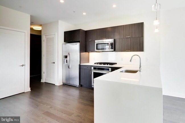 Photo - 1350 Maryland Ave NE Unit 316