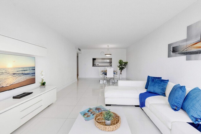 Photo - 19370 Collins Ave Unit SI ID1227552P