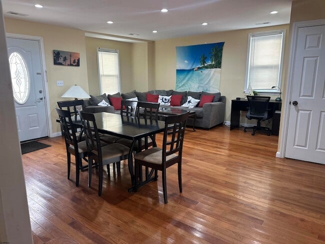 Photo - 2019 Kuehnle Ave