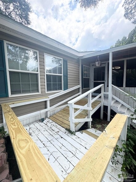 Photo - 1002 Mills Ave
