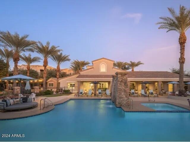 Building Photo - 2910 S Greenfield Rd Unit 1