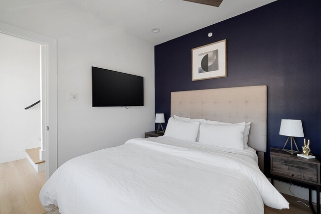 Photo - 824 Sunset Ave Unit ID1024497P