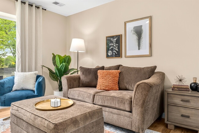 Photo - 18439 Sharon Ln Unit ID1032345P