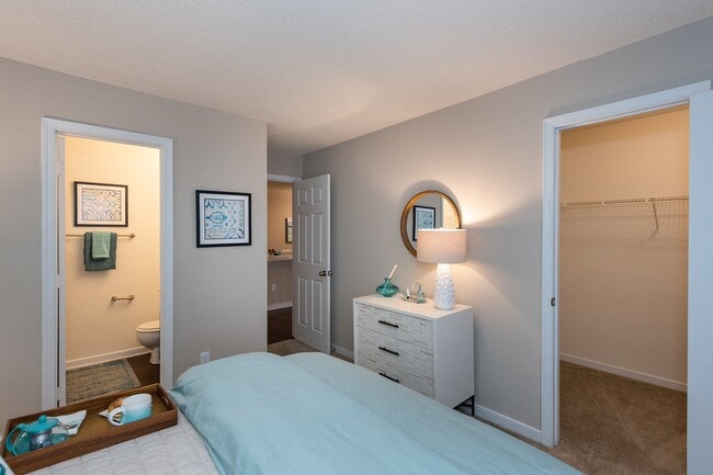 Photo - Wilde Lake Apartments