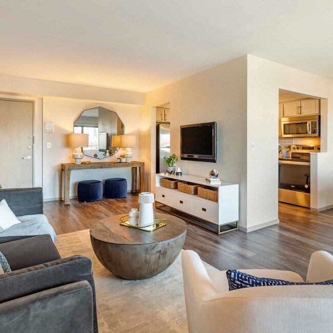 Photo - The Rays at Vegas Towers