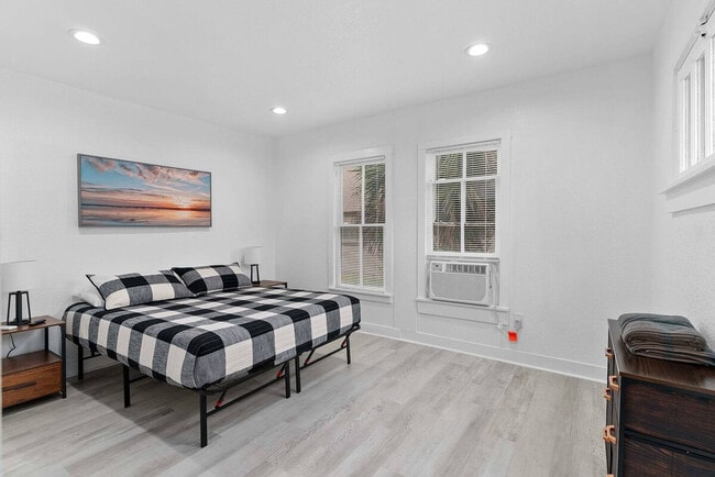 Photo - 412 Harwood St Unit SI ID1094307P