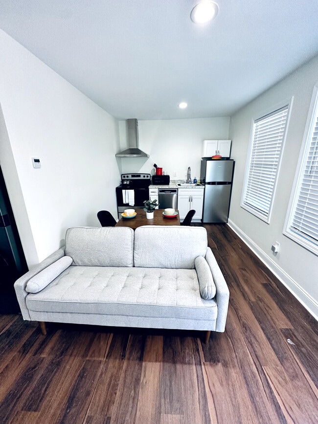Photo - 107 David St Unit SI ID1234782P