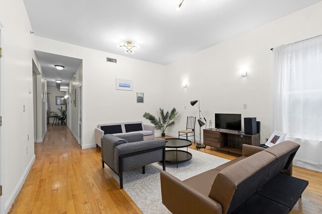 Photo - 50 Dudley St Unit 1
