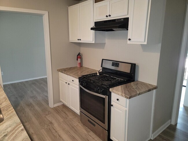 Photo - 5934 Ridgeway Dr