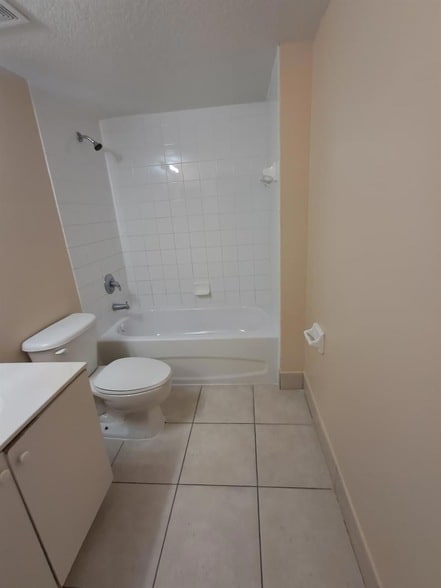 Photo - 1157 Golden Lakes Blvd Unit 614