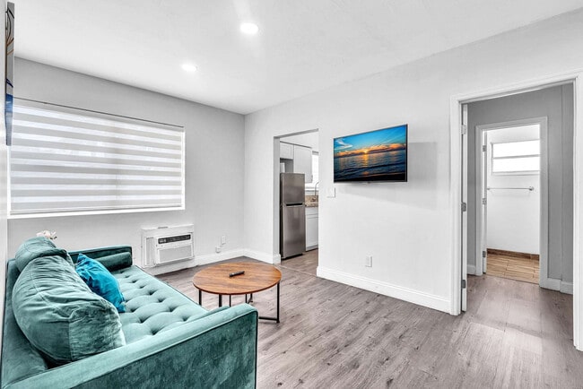 Photo - 10004 E Bay Harbor Dr Unit SI ID1527182P