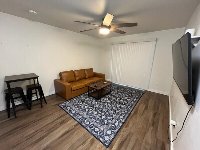 Building Photo - 619 Jack Stephens Dr Unit SI ID1492773P