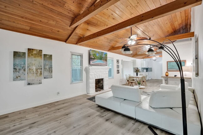 Photo - 1115 SW 4th St Unit SI ID1504048P