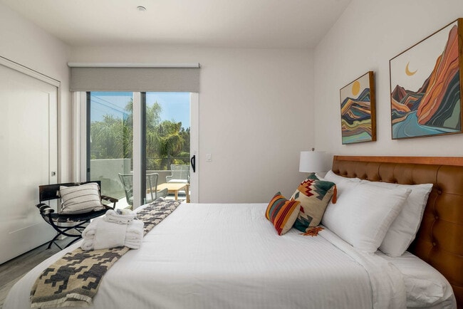 Photo - 551 Hawthorn St Unit ID1304287P