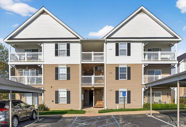 Building Photo - 4103 Spring River Dr