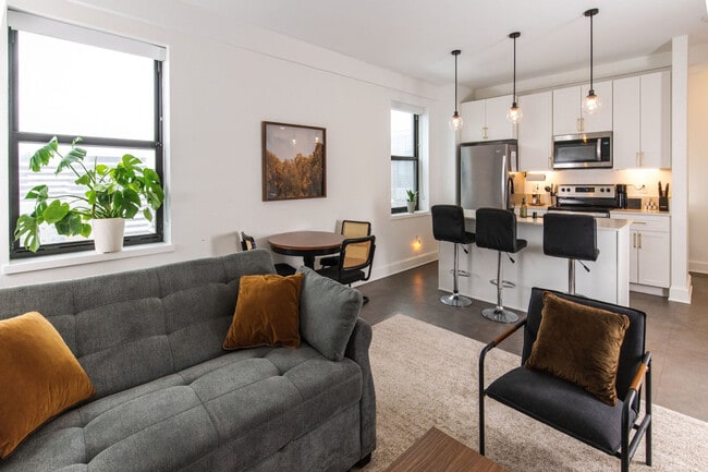 Photo - 758 N Broadway Unit SI ID1379068P