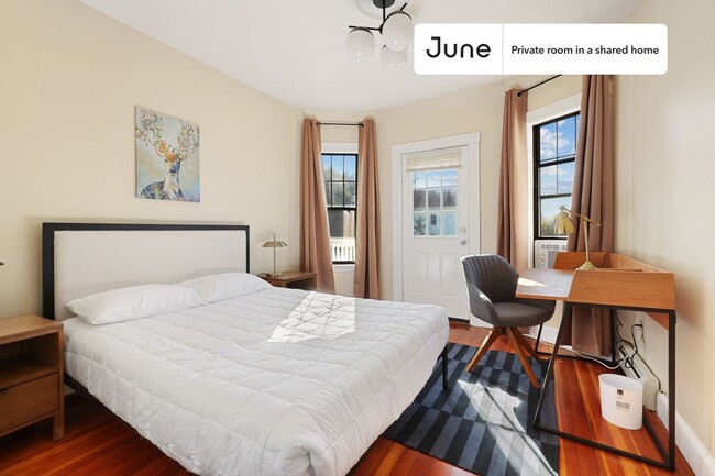 Private bedroom in 4 bed/1 bath Home - Private bedroom in 4 bed/1 bath Home Unit A Condo