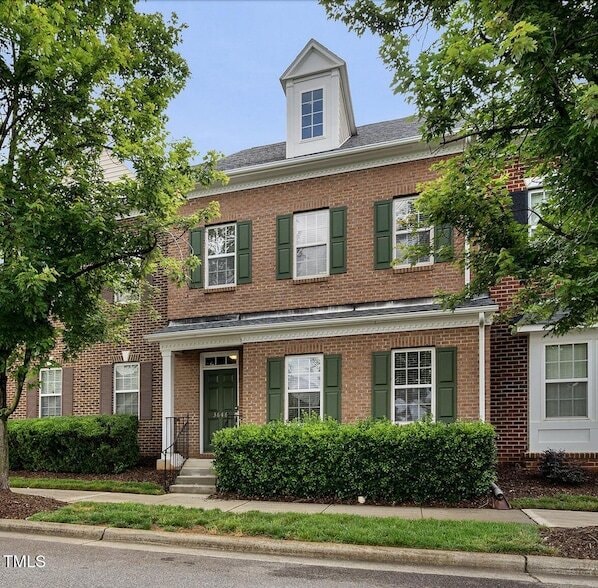 Building Photo - 3646 Olympia Dr