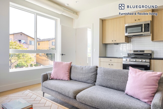 Building Photo - 611 N Virgil Ave Unit FL2-ID1334