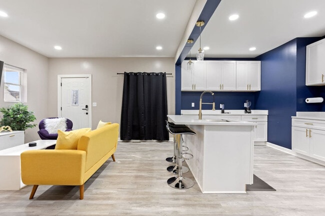 Building Photo - 1523 S East St Unit SI ID1342436P