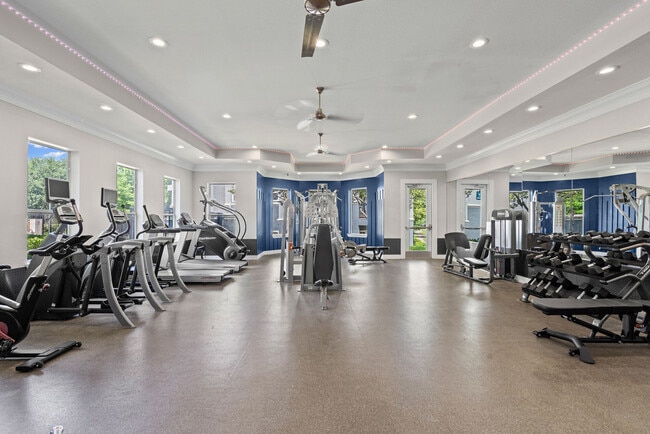 Benton Pointe apartments — community photo - Benton Pointe